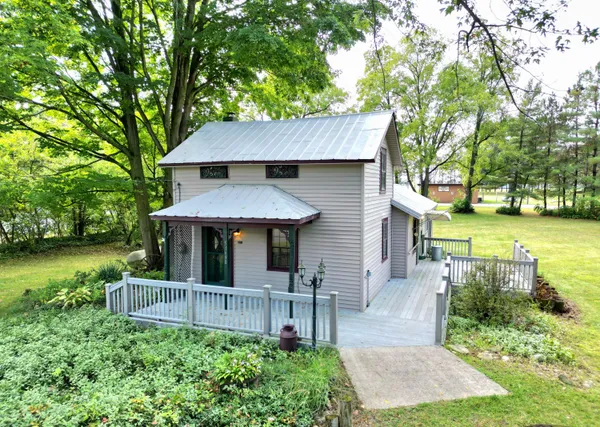 $173,500 | 53690 Parkville Road, Three Rivers, MI 49093