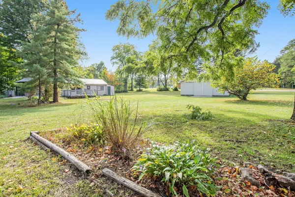 $173,500 | 53690 Parkville Road, Three Rivers, MI 49093