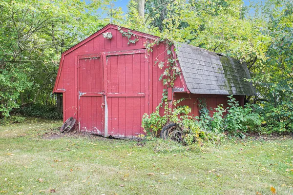 $173,500 | 53690 Parkville Road, Three Rivers, MI 49093