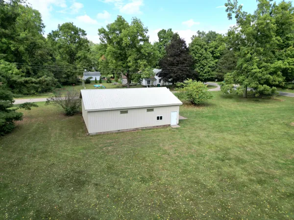 $173,500 | 53690 Parkville Road, Three Rivers, MI 49093