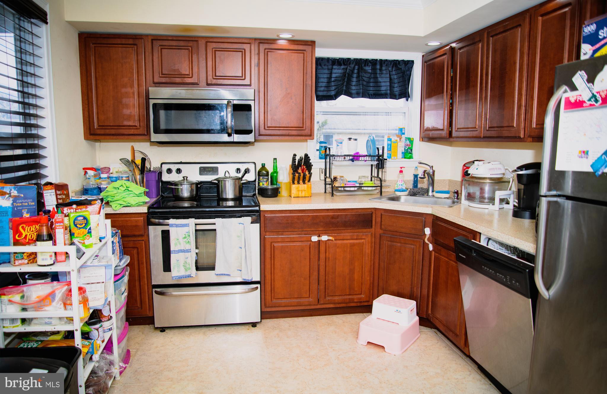 925 3rd Avenue Croydon, PA 19021 - Photo 3 of 25 Gallery Image 3