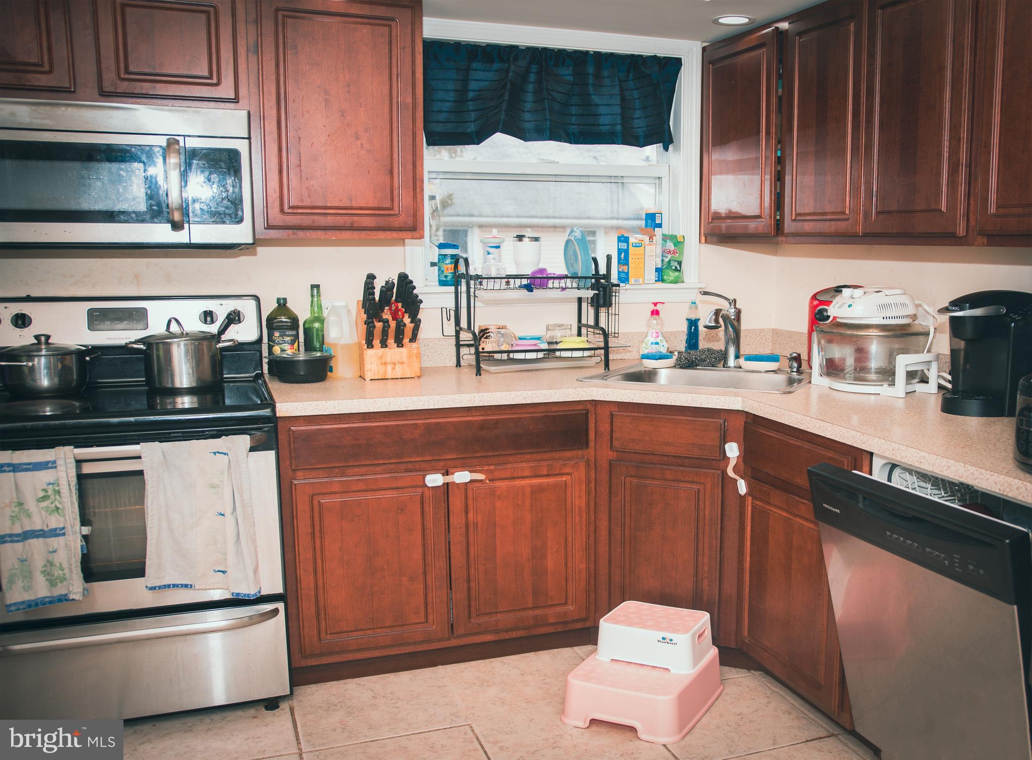 925 3rd Avenue Croydon, PA 19021 - Photo 4 of 25 Gallery Image 4