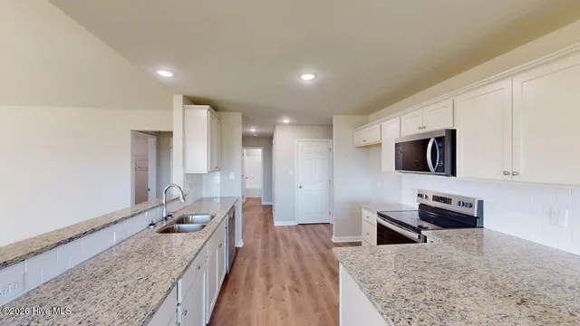 $299,900 | 106 Gorman Place, La Grange, NC 28551