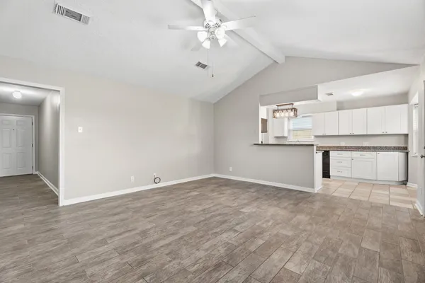 $2,320 | 3214 White Sail, League City, TX 77573
