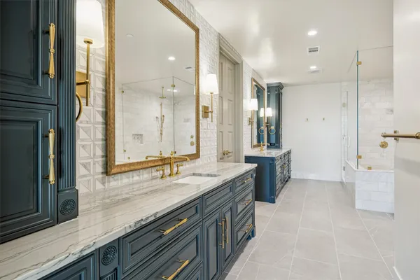 $19,035 | 1717 Bissonnet Street, Unit 1802, Houston, TX 77005