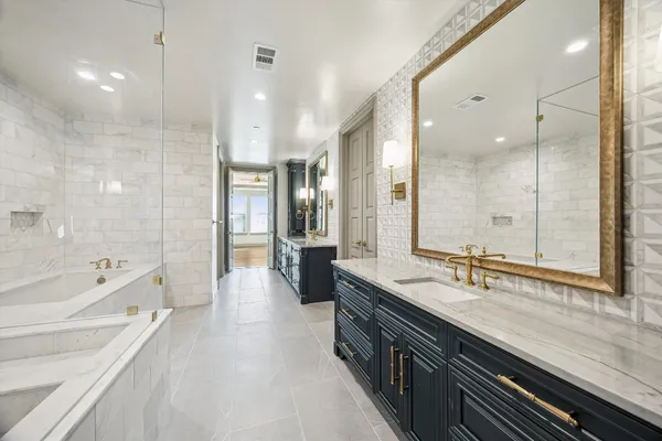 $19,035 | 1717 Bissonnet Street, Unit 1802, Houston, TX 77005