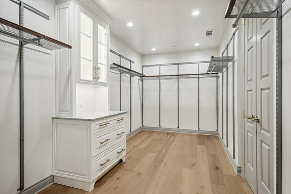 $19,035 | 1717 Bissonnet Street, Unit 1802, Houston, TX 77005