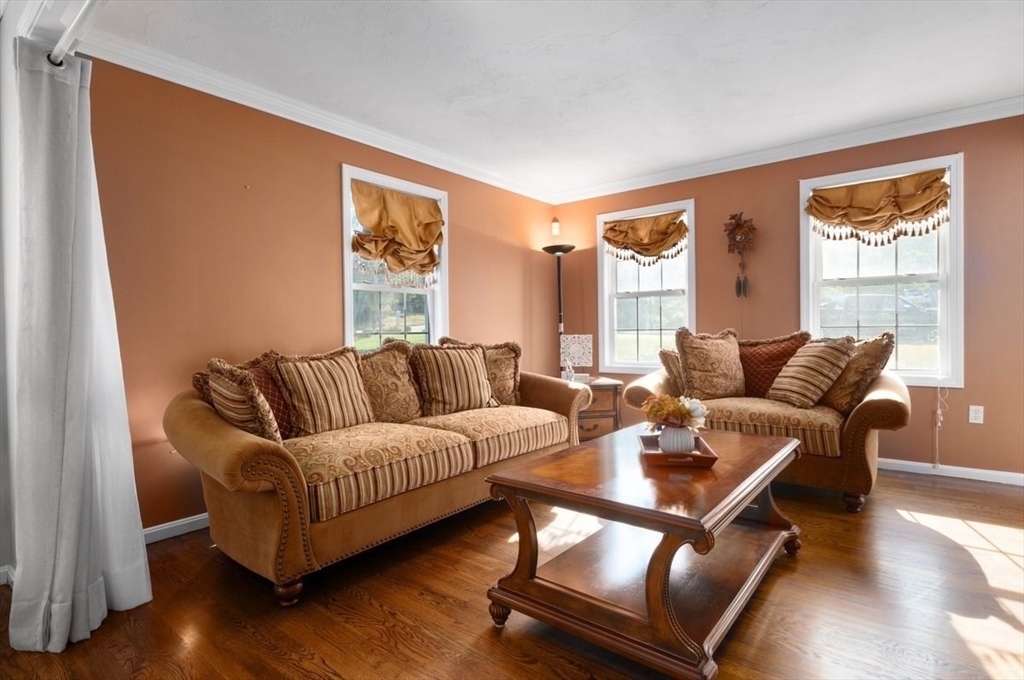 25 Mary Jane Road Franklin, MA 02038 - Photo 5 of 42 Gallery Image 5