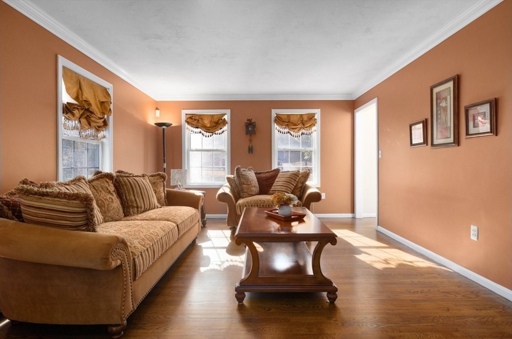 25 Mary Jane Road Franklin, MA 02038 - Photo 6 of 42 Gallery Image 6