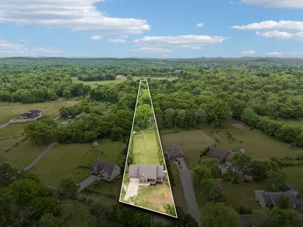$560,000 | 592 Twin Oak Drive, Murfreesboro, TN 37130