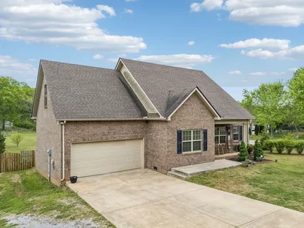 $560,000 | 592 Twin Oak Drive, Murfreesboro, TN 37130