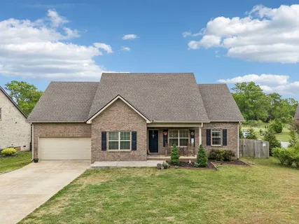 $560,000 | 592 Twin Oak Drive, Murfreesboro, TN 37130