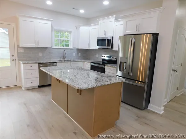 $279,000 | 469 East Poplar Street, Bladenboro, NC 28320