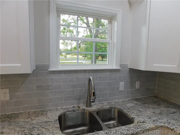 $279,000 | 469 East Poplar Street, Bladenboro, NC 28320