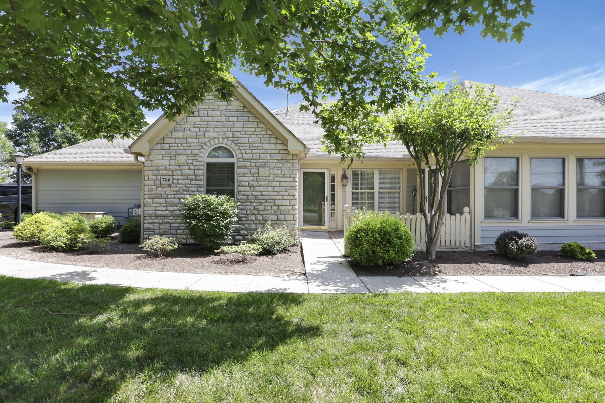 786 Stone Ridge Way Newark, OH 43055 - Photo 1 of 38 786 Stone Ridge Way