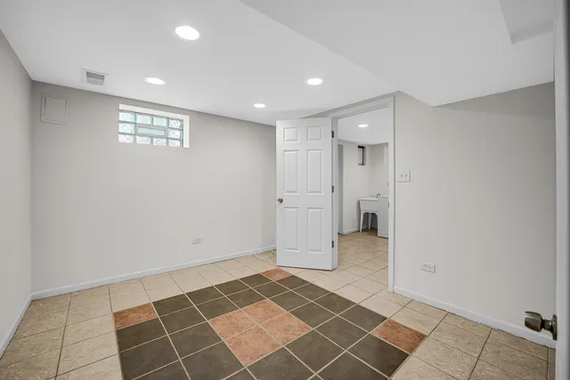 $249,900 | 8458 South Vernon Avenue, Chicago, IL 60619