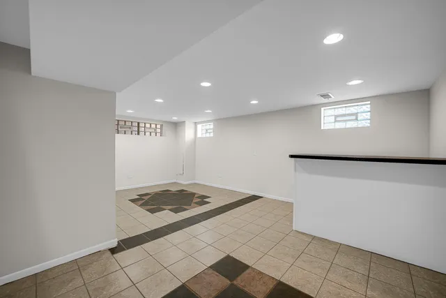 $249,900 | 8458 South Vernon Avenue, Chicago, IL 60619