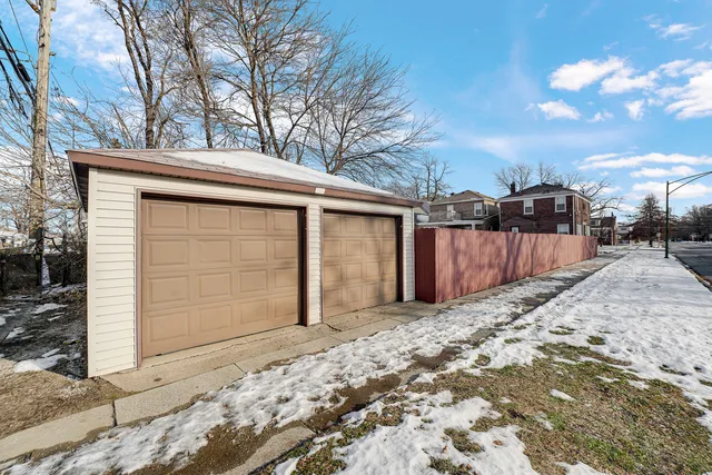 $249,900 | 8458 South Vernon Avenue, Chicago, IL 60619