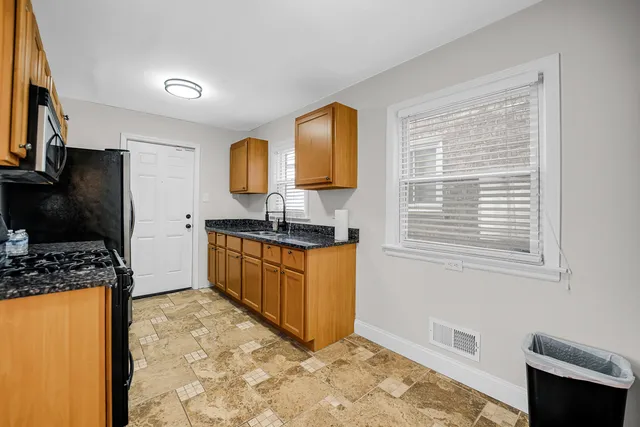 $249,900 | 8458 South Vernon Avenue, Chicago, IL 60619