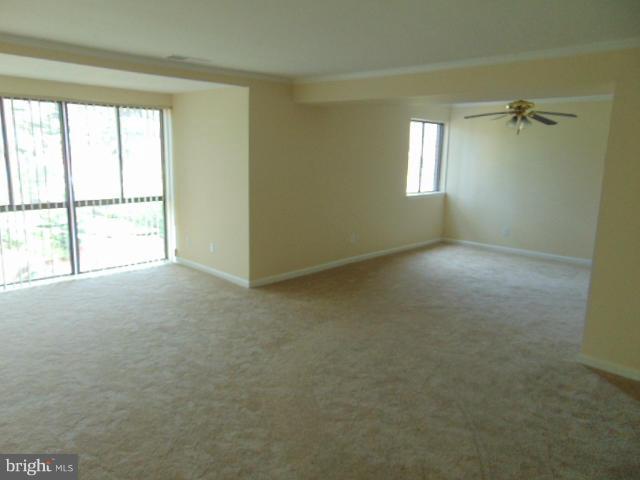 19030 Mills Choice Road, Unit 4 Gaithersburg, MD 20886 - Photo 5 of 11 Living Room & Dining combo
