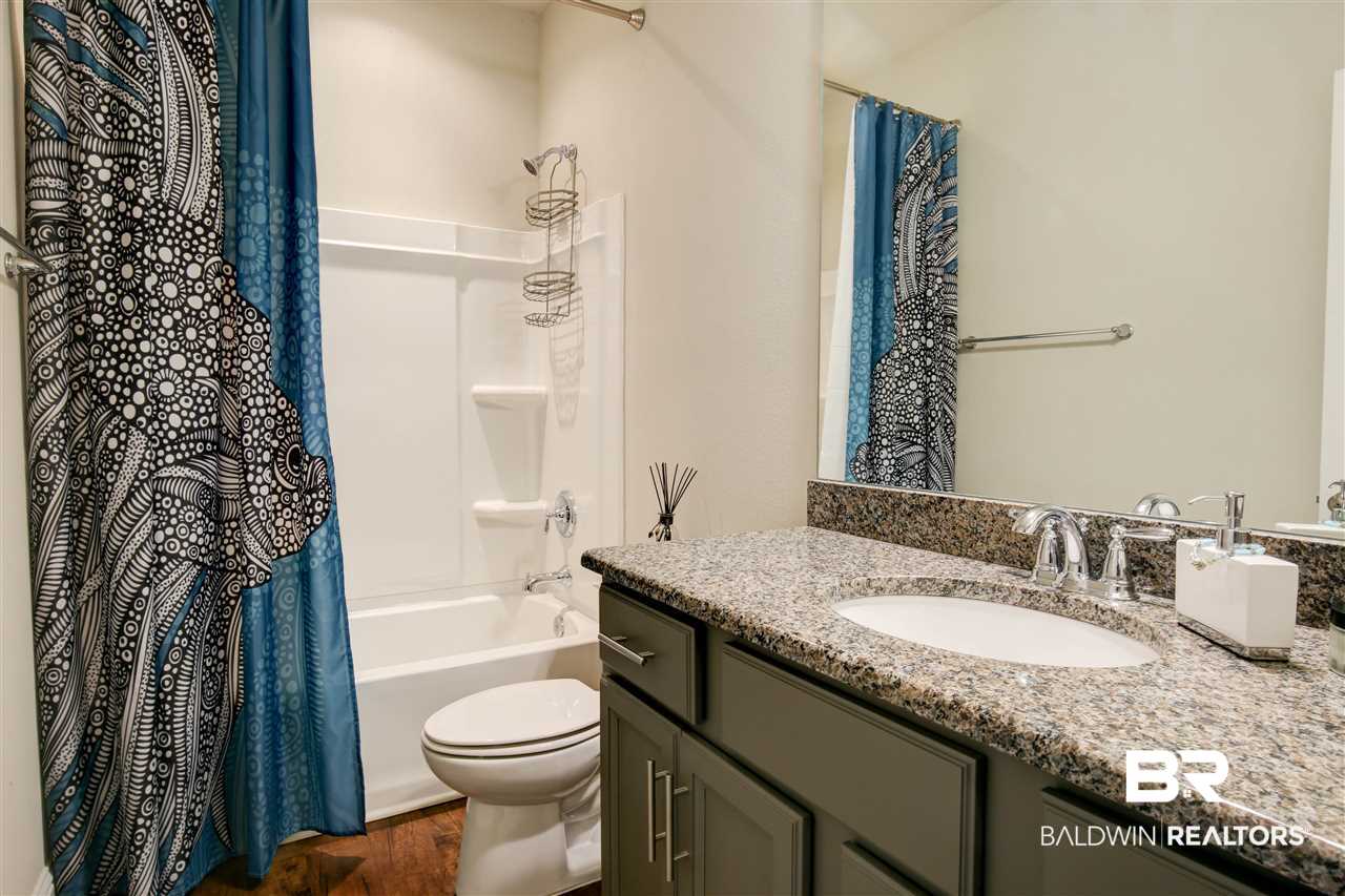 822 Onyx Lane Fairhope, AL 36532 - Photo 22 of 43 bathroom 2