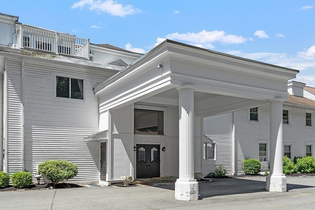 1401 Great Pond Road, Unit 15 North Andover, MA 01845 - Photo 10 of 39 Gallery Image 10
