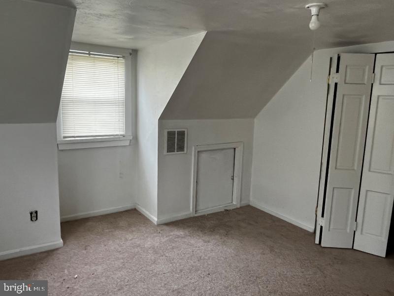 912 Nichols Drive Laurel, MD 20707 - Photo 14 of 14 an empty room with windows