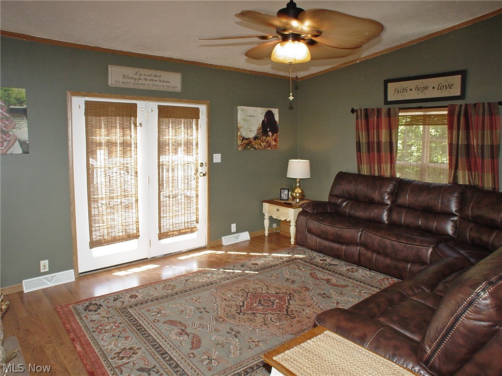 1919 Roberts Ridge Road Moundsville, WV 26041 - Photo 6 of 14