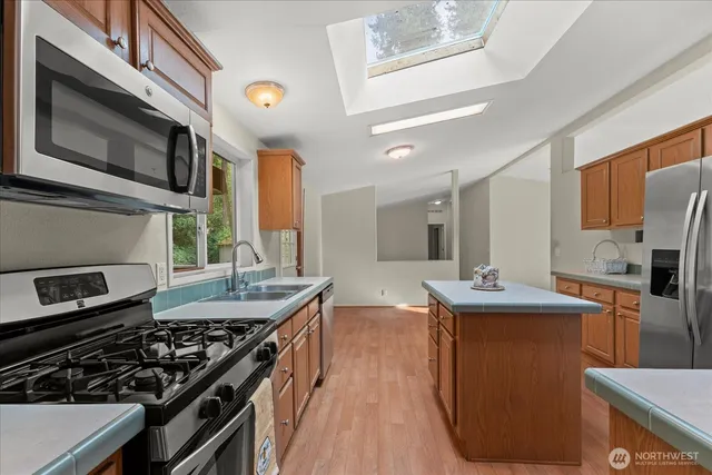 $555,000 | 11652 Highway 525, Langley, WA 98260