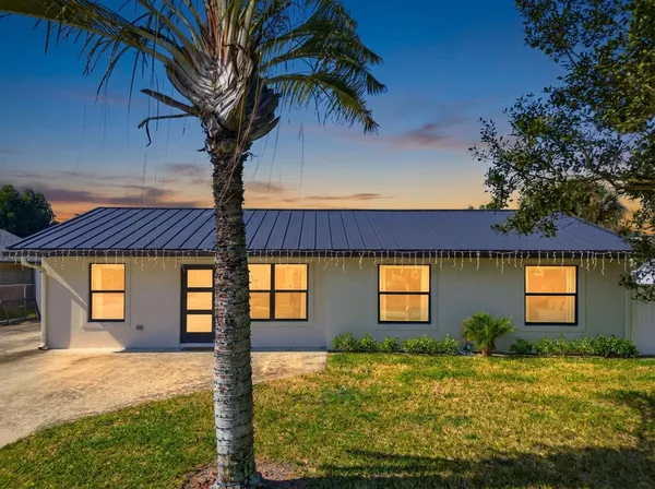 $665,000 | 19124 Southeast Fearnley Drive, Jupiter, FL 33469