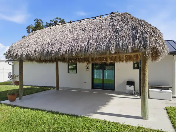 $665,000 | 19124 Southeast Fearnley Drive, Jupiter, FL 33469