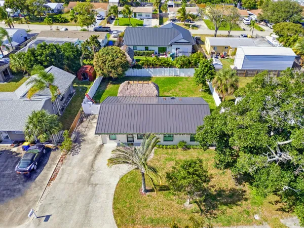 $665,000 | 19124 Southeast Fearnley Drive, Jupiter, FL 33469