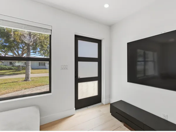 $665,000 | 19124 Southeast Fearnley Drive, Jupiter, FL 33469