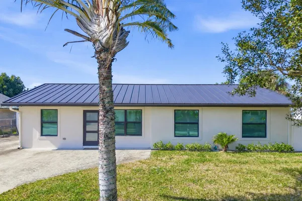 $665,000 | 19124 Southeast Fearnley Drive, Jupiter, FL 33469