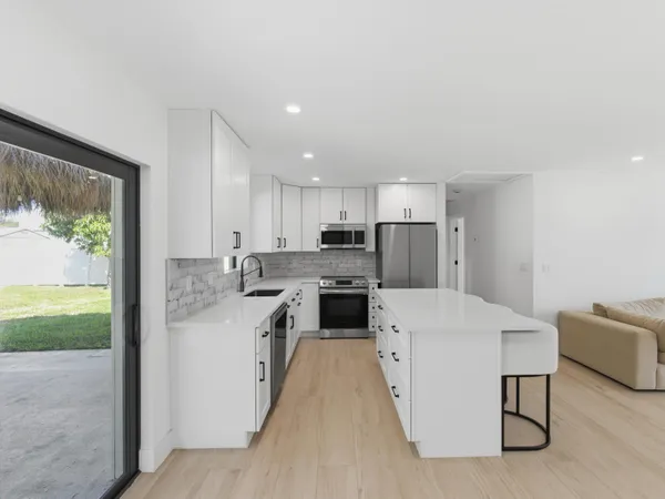 $665,000 | 19124 Southeast Fearnley Drive, Jupiter, FL 33469