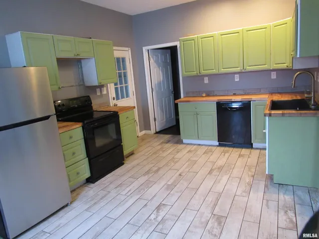 $77,000 | 406 South East Street, Jacksonville, IL 62650