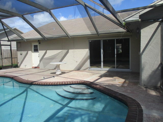 8904 Southwest 16th Street Boca Raton, FL 33433 - Photo 29 of 29 a dinning room with furniture