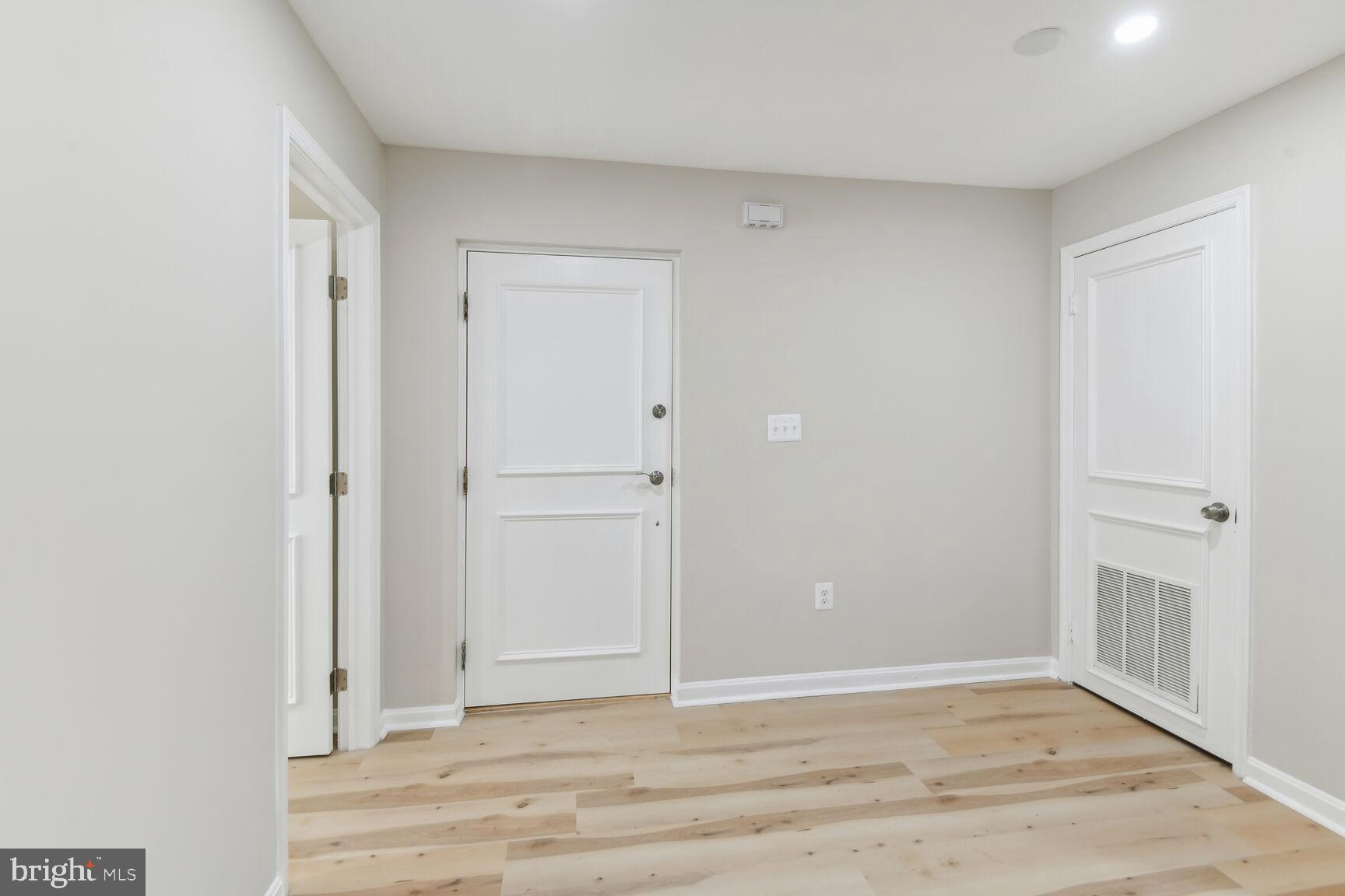327-329 8th Street Northeast, Unit 9 Washington, DC 20002 - Photo 15 of 28 a view of an empty room