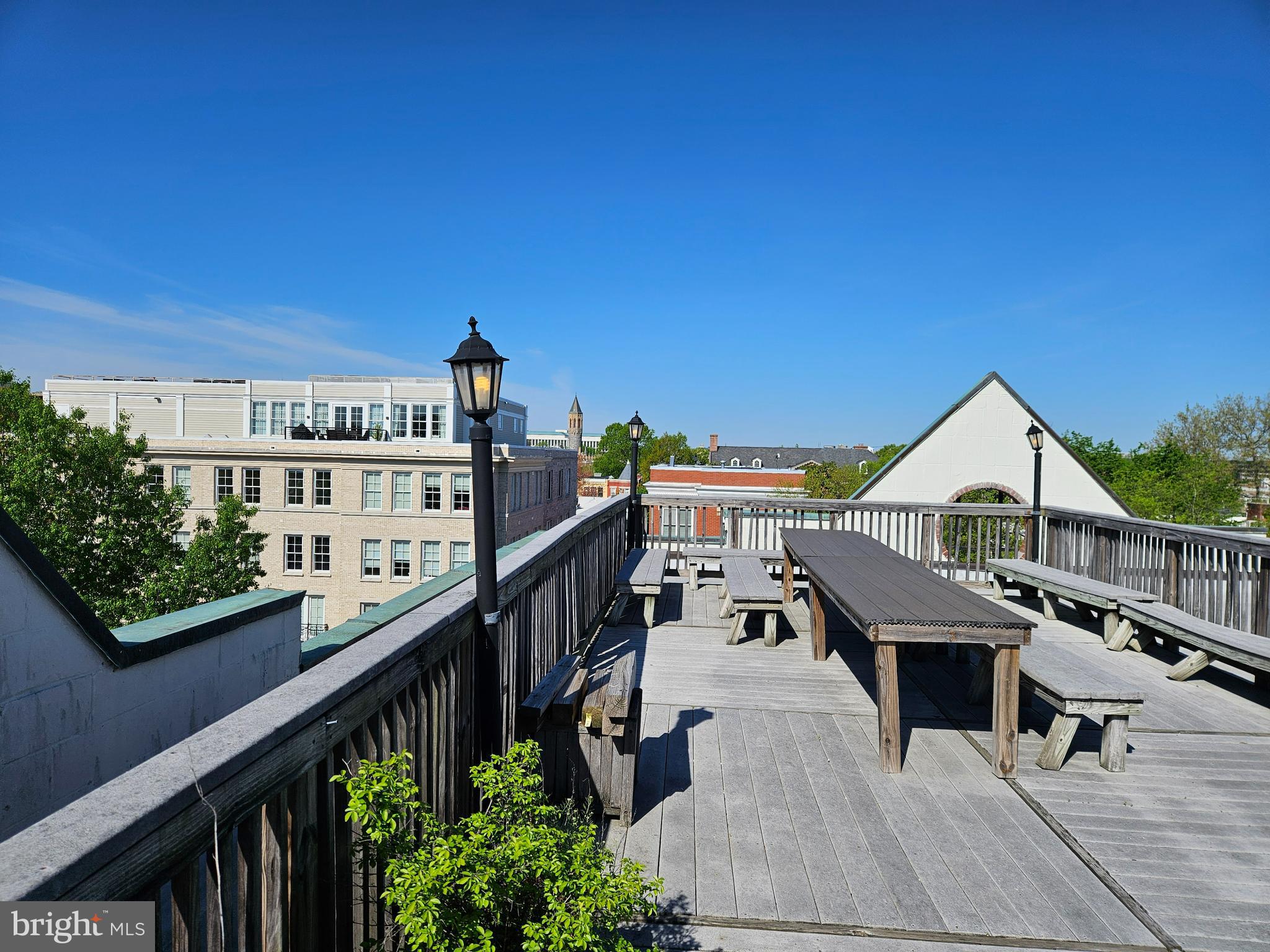 327-329 8th Street Northeast, Unit 9 Washington, DC 20002 - Photo 25 of 28 a view of a balcony with chairs