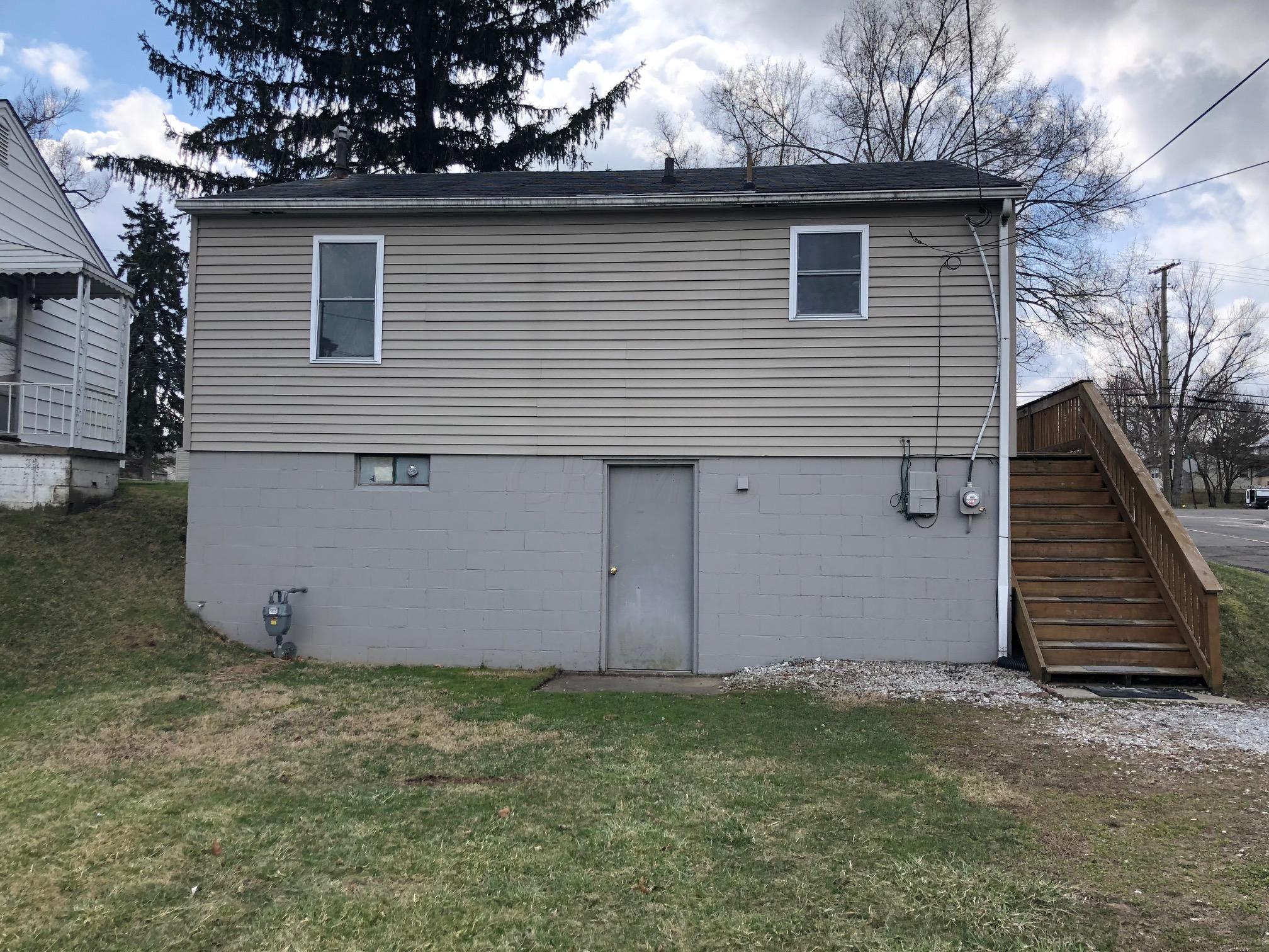1627 Cedar Hill Road Lancaster, OH 43130 - Photo 2 of 9