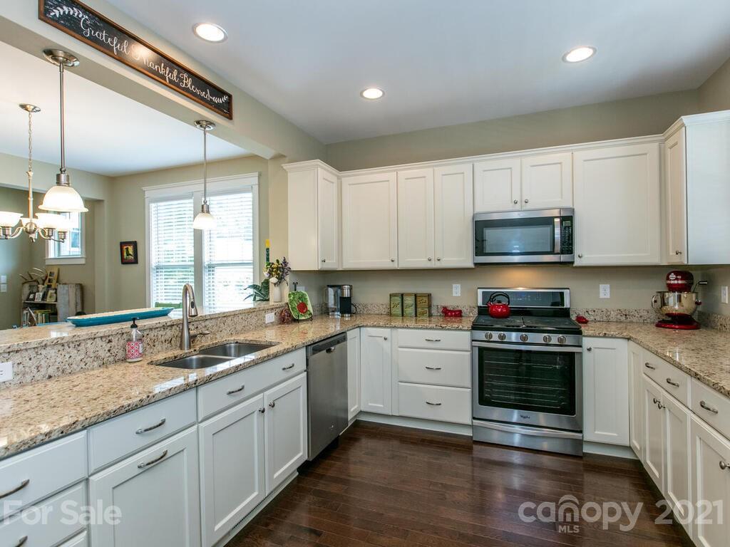 6 Roundtop Ridge Court Candler, NC 28715 - Photo 15 of 37 Gallery Image 15