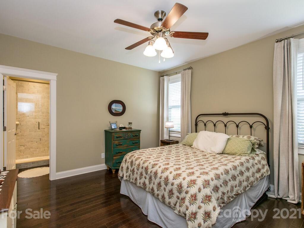 6 Roundtop Ridge Court Candler, NC 28715 - Photo 18 of 37 Gallery Image 18
