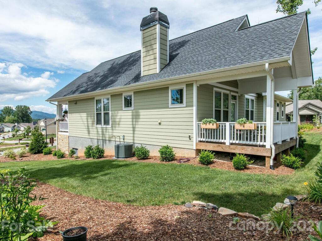 6 Roundtop Ridge Court Candler, NC 28715 - Photo 32 of 37 Gallery Image 32