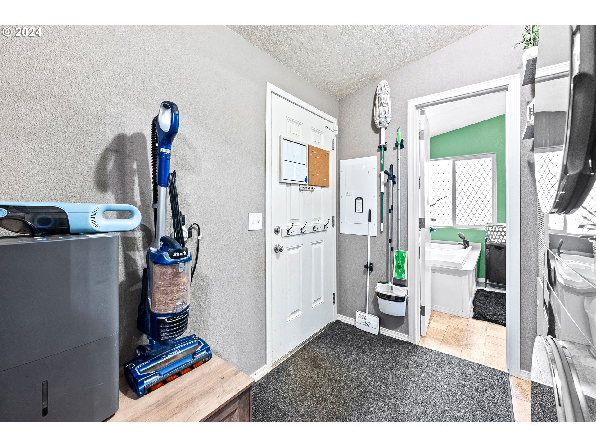20426 Whaleshead Road Brookings, OR 97415 - Photo 17 of 23 Gallery Image 17