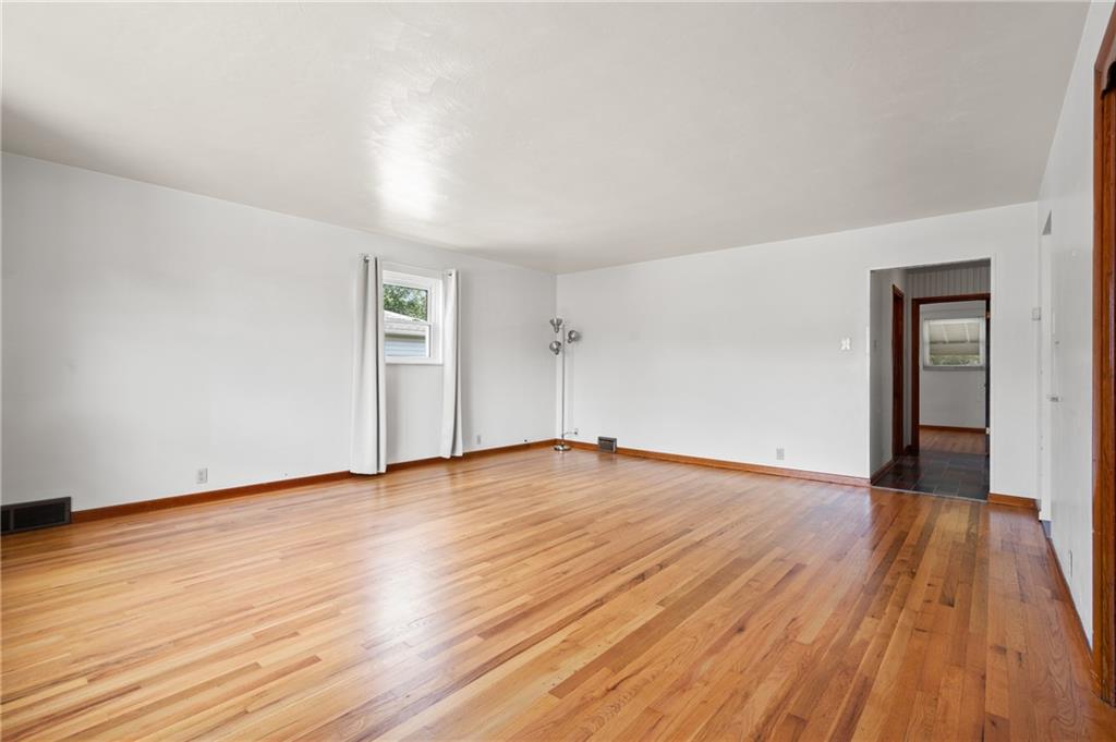 120 Rita Avenue Lower Burrell, PA 15068 - Photo 4 of 25 Gallery Image 4
