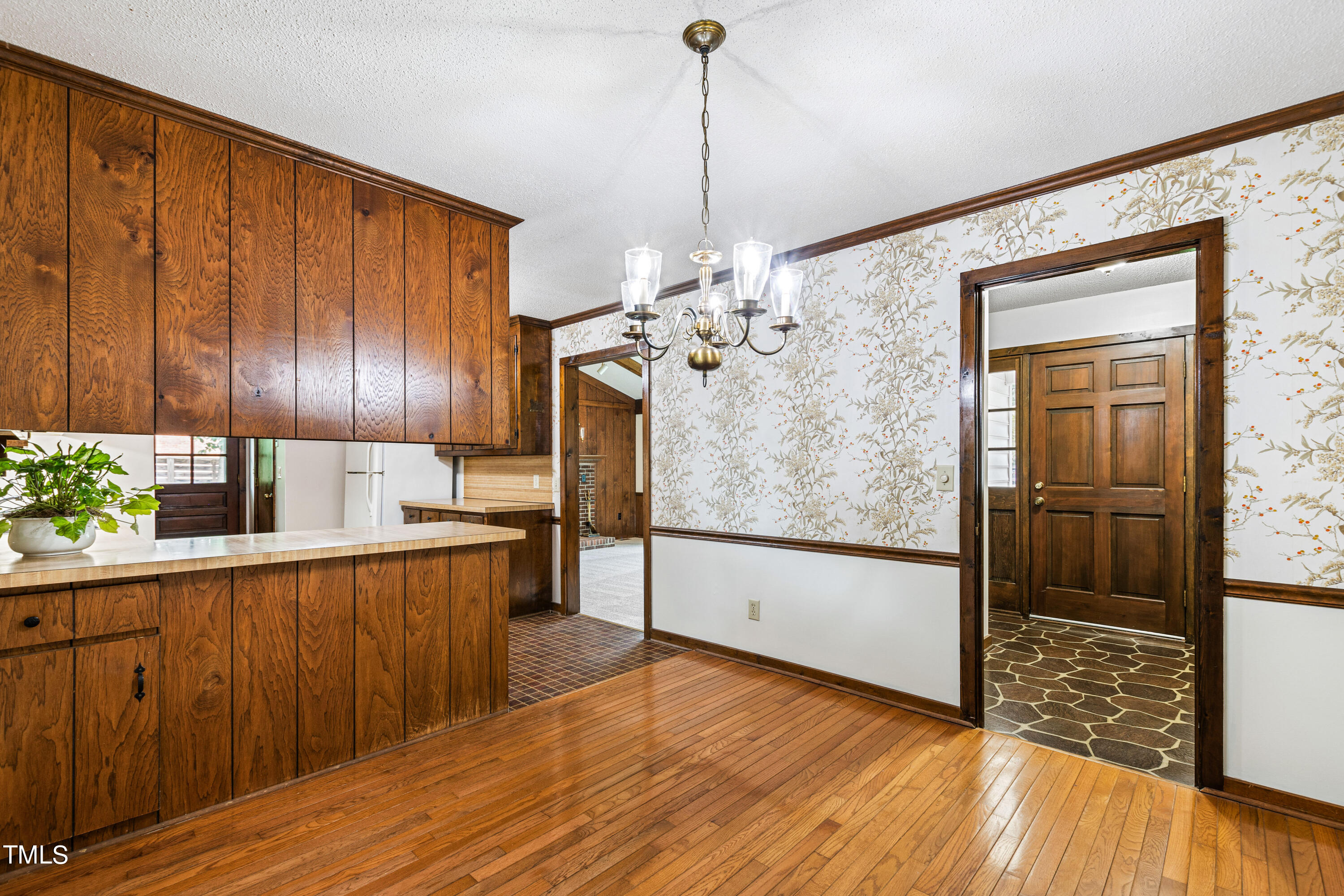224 Singleton Street Raleigh, NC 27606 - Photo 19 of 49 DiningC