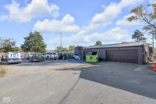 $250,000 | 7601 Milhouse Road, Indianapolis, IN 46241