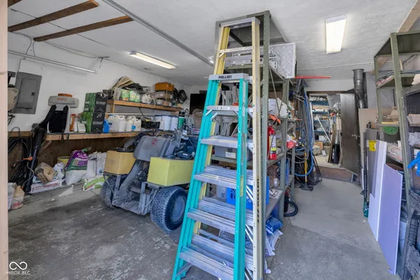 $250,000 | 7601 Milhouse Road, Indianapolis, IN 46241