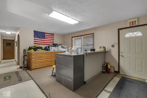 $250,000 | 7601 Milhouse Road, Indianapolis, IN 46241