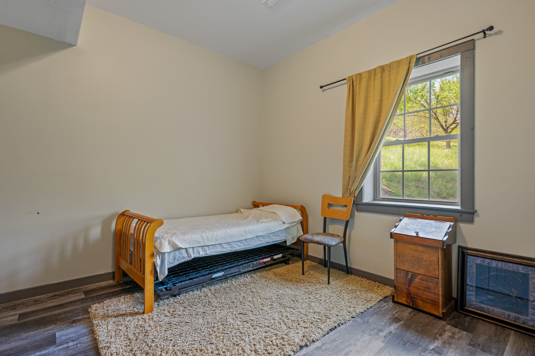 4818 Ensor Hollow Road Granville, TN 38564 - Photo 49 of 52 a room with a chair and a window